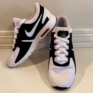 Nike Women's Air Max Zero Black/White Sz 8